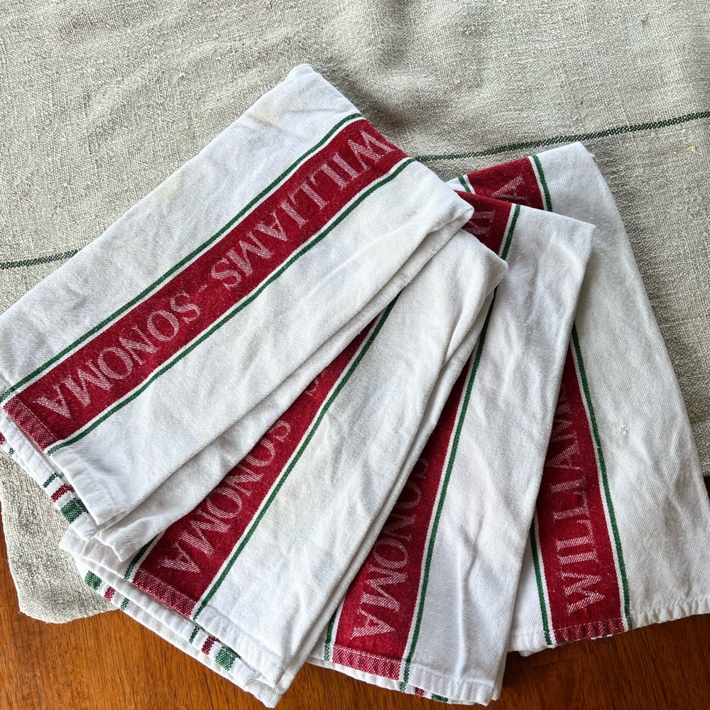 Williams Sonoma Red and Green Kitchen Towels
